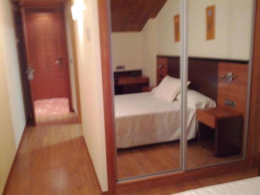 Doade Hotel Hio Ruang foto